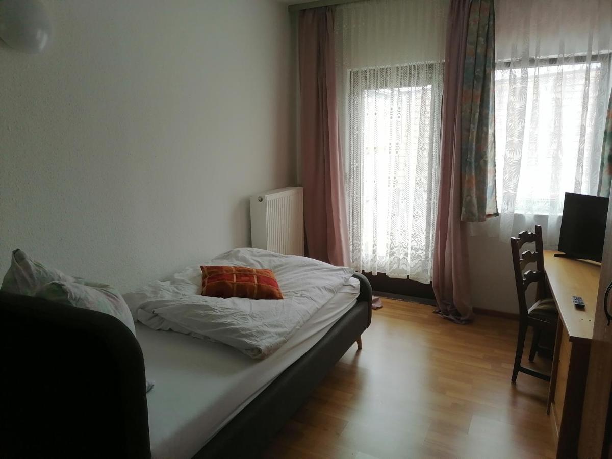 Gasthaus Zur Rose Malsch  ภายนอก รูปภาพ