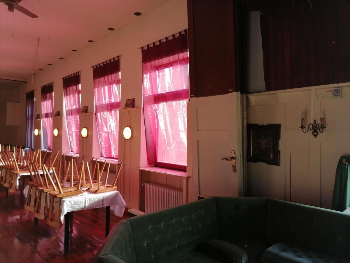 Gasthaus Zur Rose Malsch  ภายนอก รูปภาพ